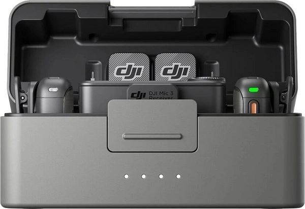 Комплект беспроводного микрофона DJI Mic 3 с зарядным футляром (2 TX + 1 RX + Charging Case) черный (EAC)
