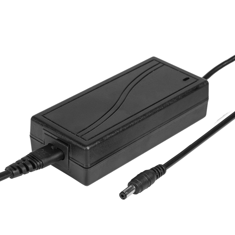 Источник питания 110-220 V AC/12 V DC 3 А 36 W с DC разъемом подключения 5.5х2.1, без влагозащиты