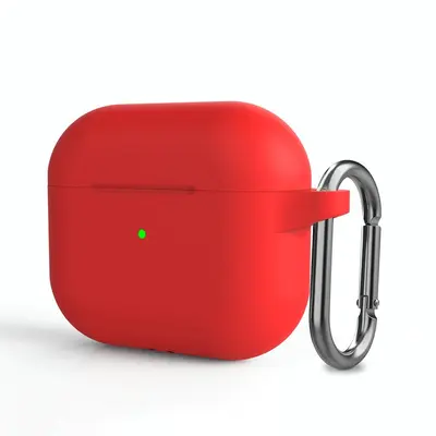 Силиконовый чехол с карабином для Apple AirPods 3 красный